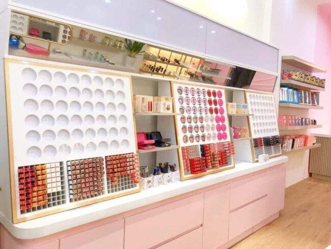 "Điểm mặt đặt tên" top 8 shop mỹ phẩm Quy Nhơn 20 68685691 10156147218771191 6149883771865792512 o