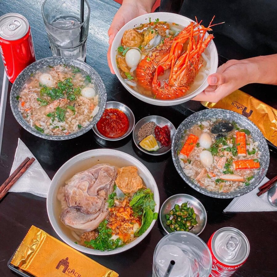 Món ăn sáng ở Quy Nhơn (nguồn: Gà Bông Foodie)