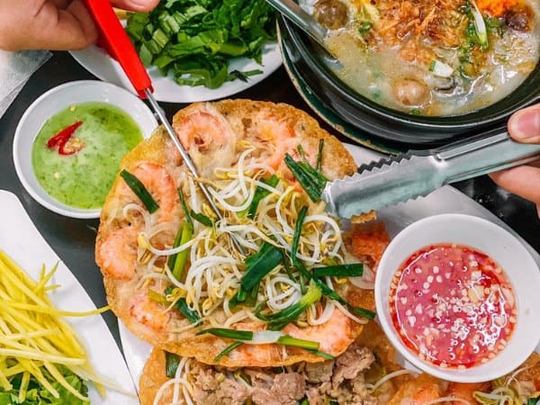 Bánh xèo tôm nhảy - Đến Quy Nhơn ăn gì