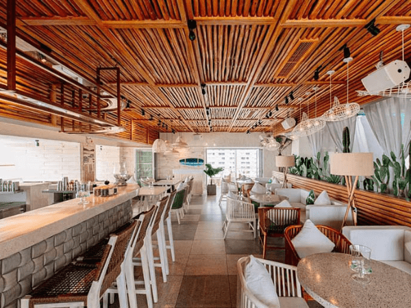 Một trong view sân thượng của quán cafe Quy Nhơn