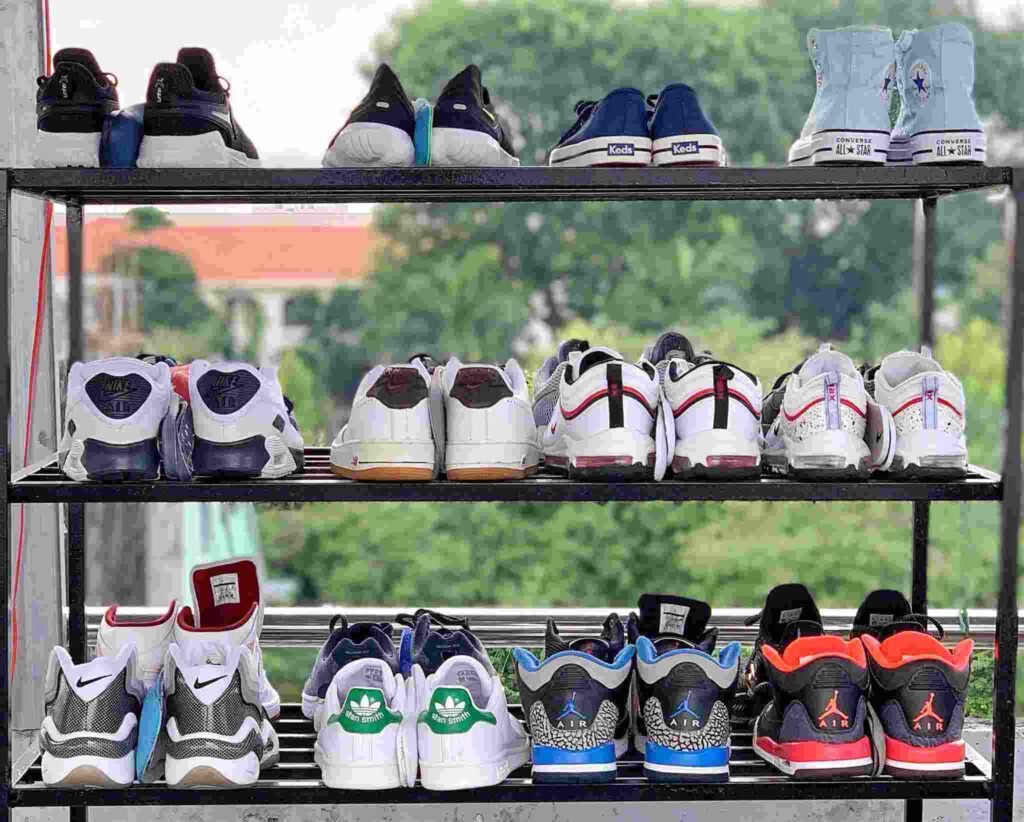 Sneaker tại cửa hàng - Ảnh: Trung Store