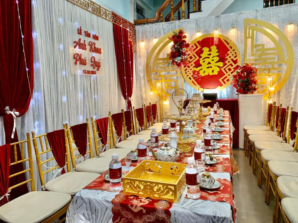 Trang trí gia tiên ngày dặm hỏi - BINBOY WEDDING