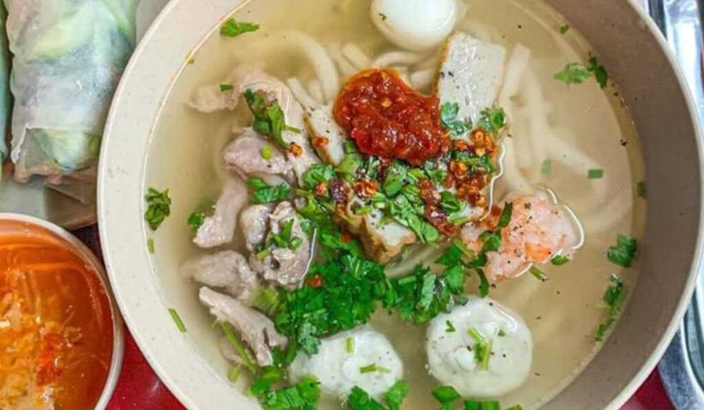 Bánh canh Quy Nhơn - Nguồn: Gà Bông Foodie