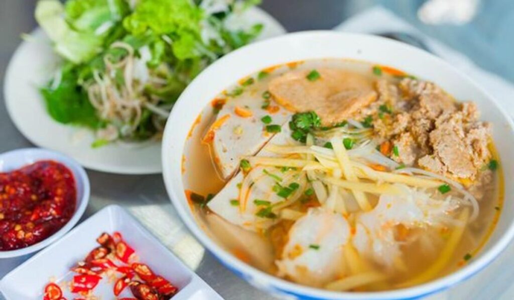 Bún chả cá Quy Nhơn - Ăn gì khi du lịch Quy Nhơn - Nguồn: Sưu tầm